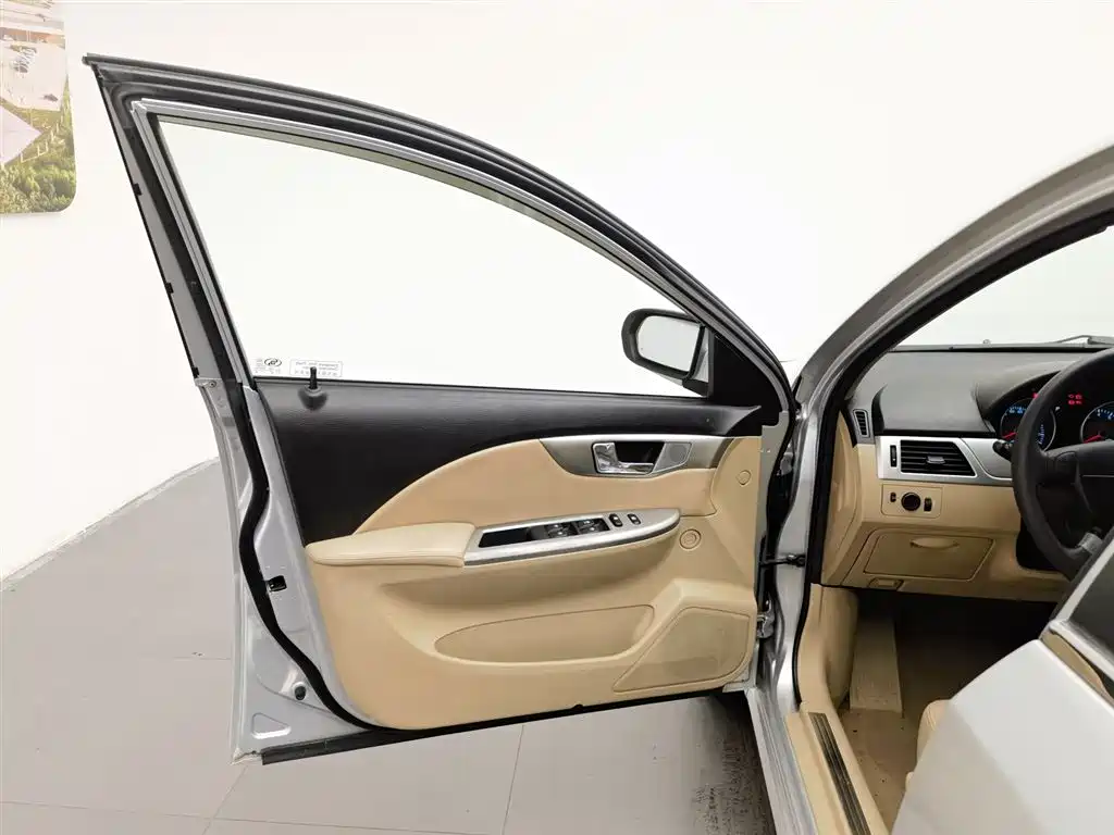 Buick Excelle 2011 1.6LX-AT фото 8