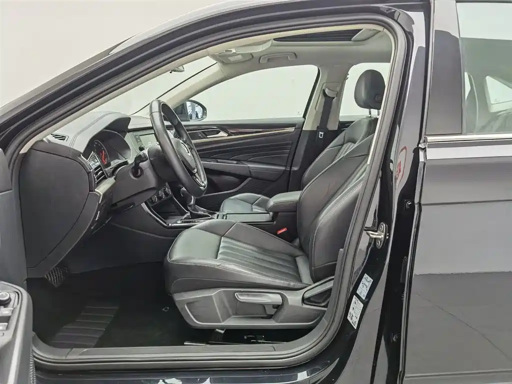 Volkswagen Passat 2019 Model 280TSI Business Edition China VI фото 10
