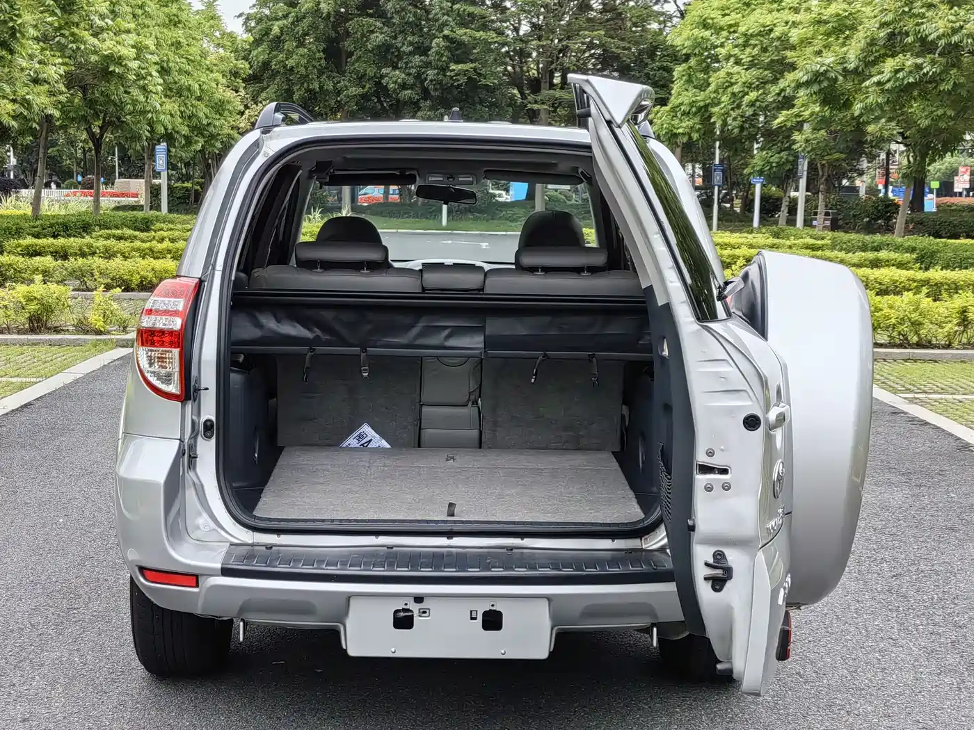Toyota RAV4 Rongfang 2009 2.4L Automatic Luxury Edition фото 8