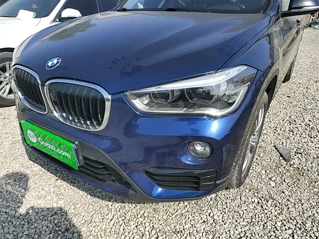 BMW X1 2018 sDrive18Li Premium Model фото 18