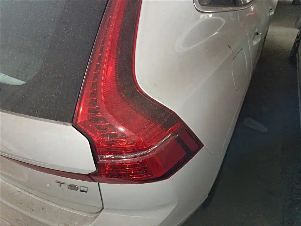 Volvo XC60 Plug-in Hybrid 2024 2025 Plug-in Hybrid Long Range AWD Zhiya Luxury Edition