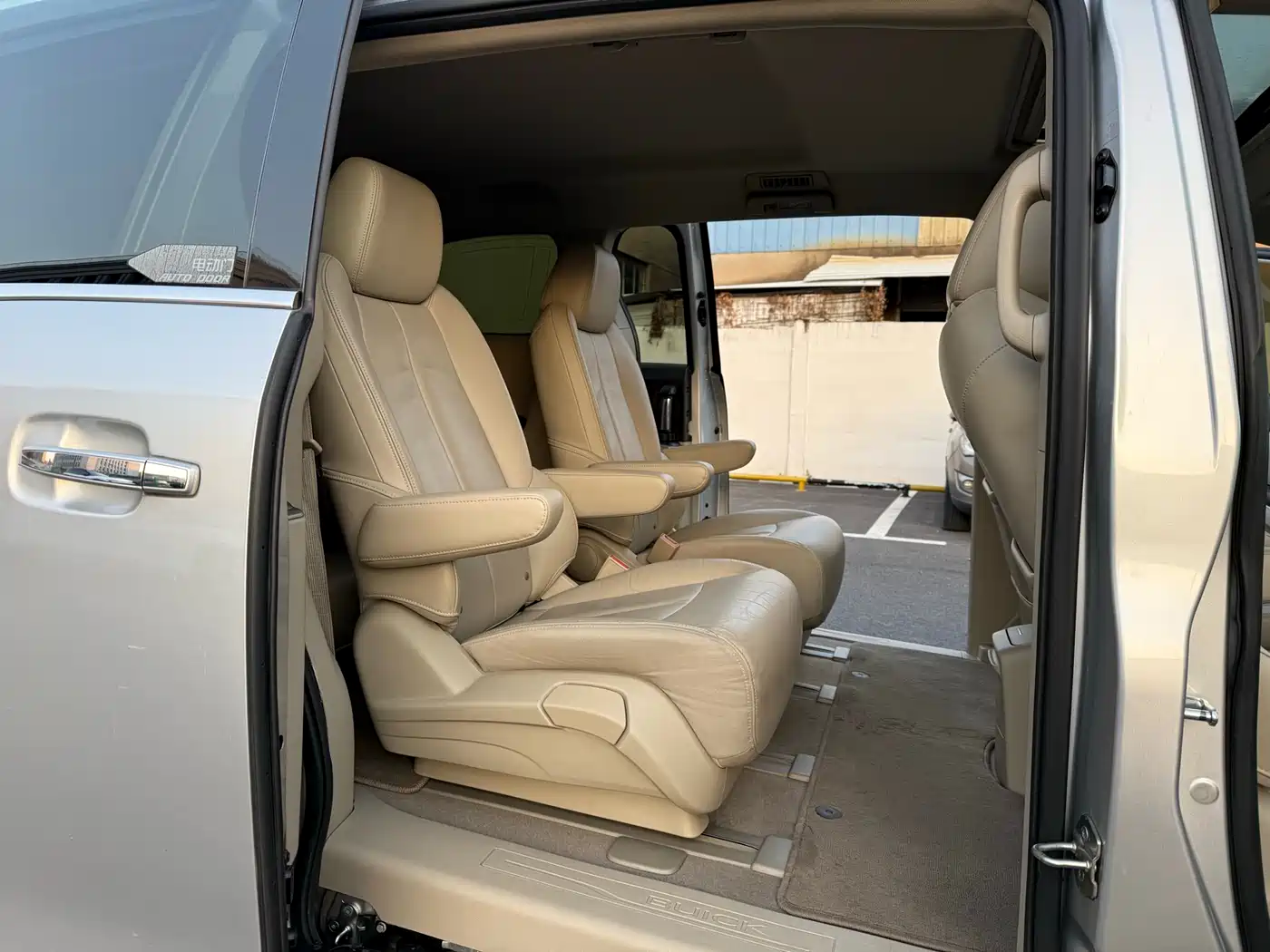Buick GL8 2018 28T Luxury Model China VI фото 22