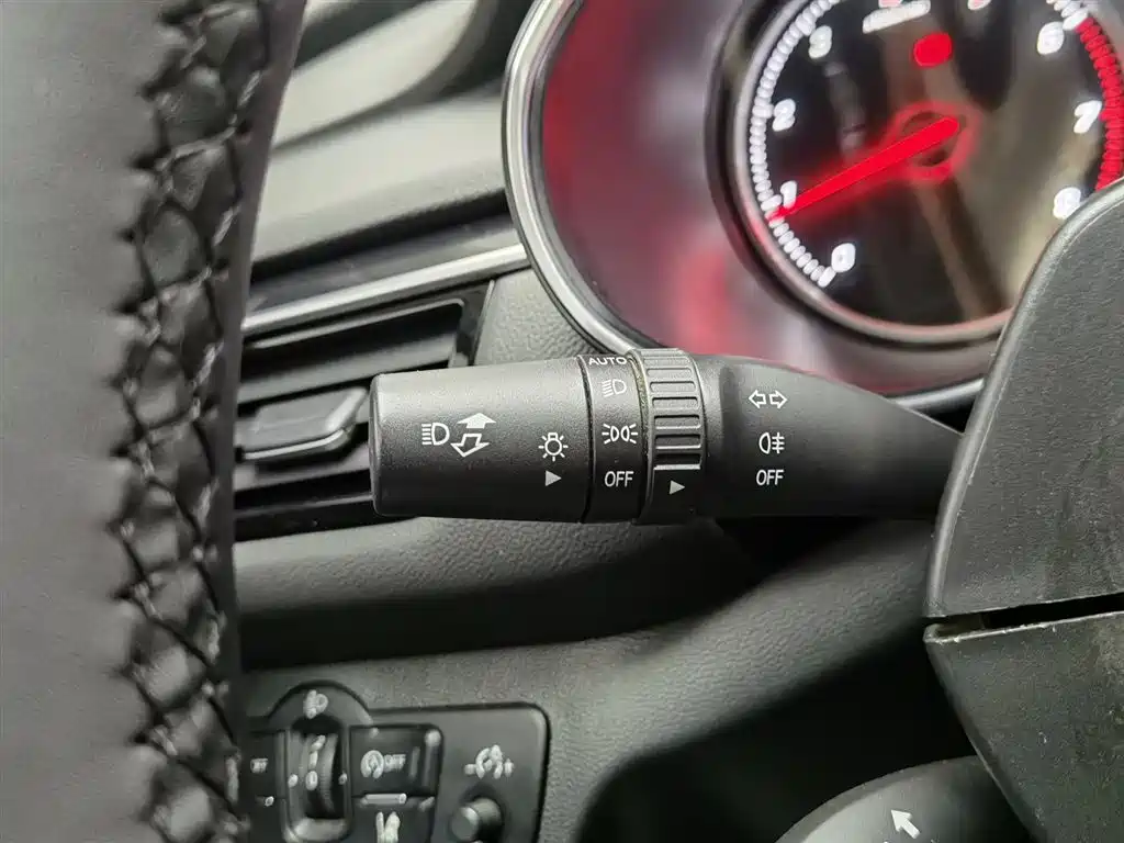 Hongqi H5 2019 30TD Agile Edition фото 21
