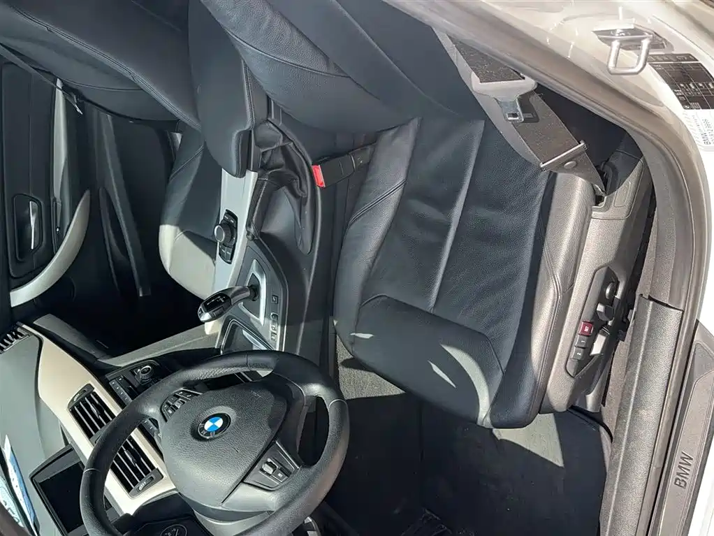 BMW 3 Series 2015 320i Fashion фото 5