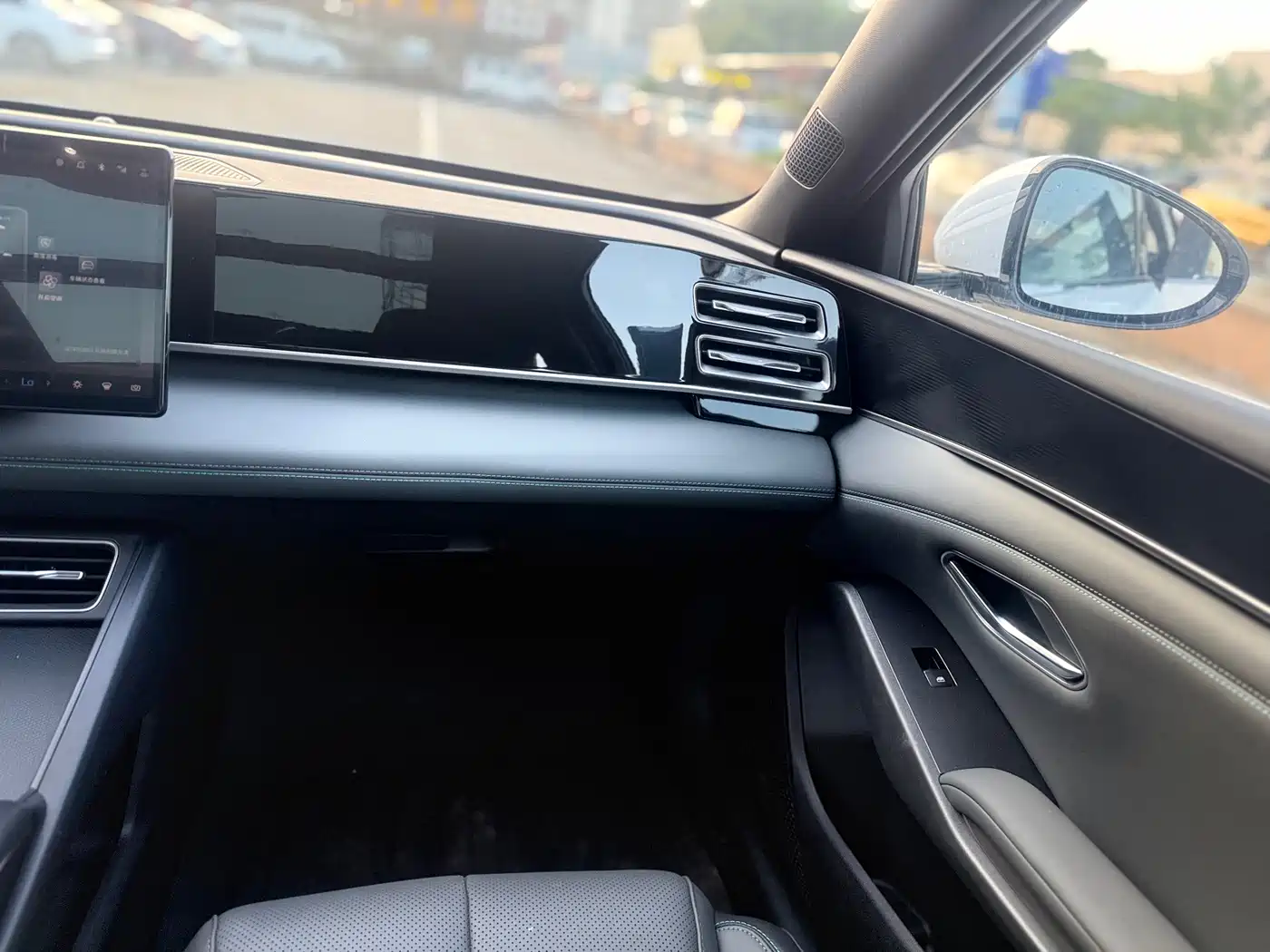 BYD Qin L 2026 2026 Model DM-i 210KM Superior Edition