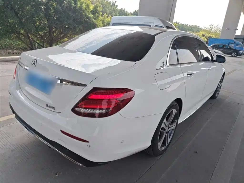 Mercedes-Benz E-Class 2016 E 200 L Sport Type фото 5
