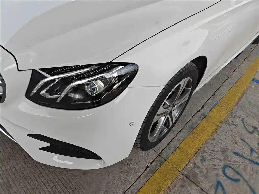 Mercedes-Benz E-Class 2016 E 200 L Sport Type фото 18