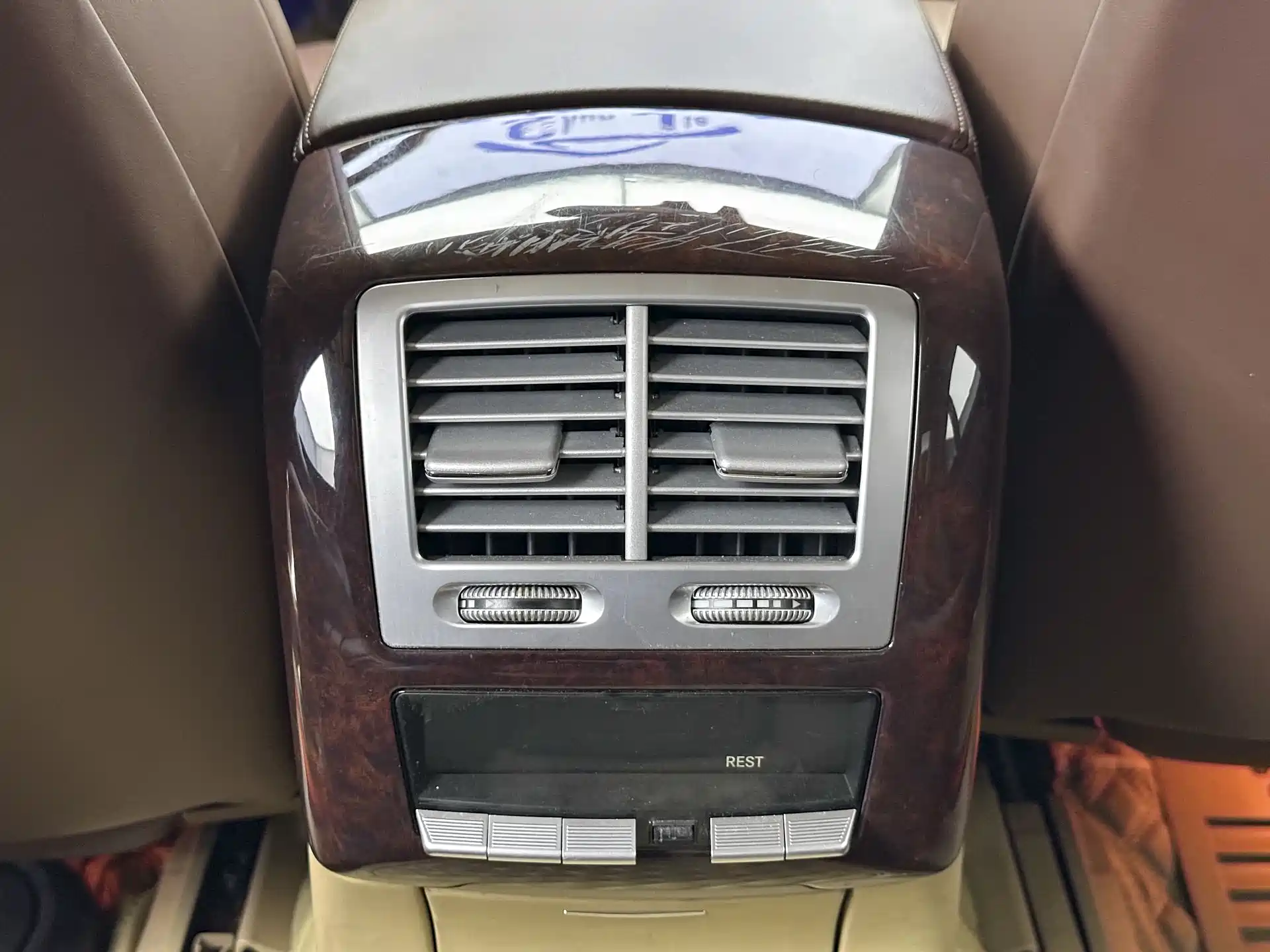 Photo 30 - Mercedes-Benz S-Class