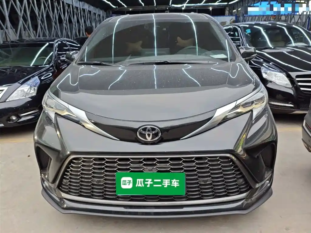 TOYOTA GREVIA