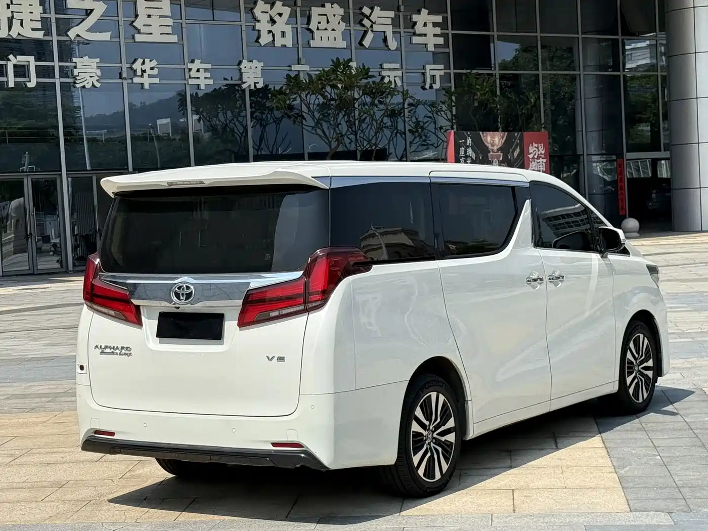 Toyota Alphard 2018 Facelift 3.5L Premium Edition фото 15