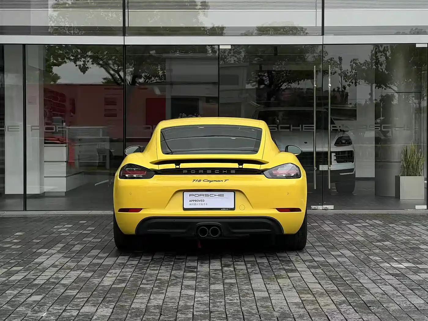Porsche 718 2022 Cayman T 2.0T фото 4