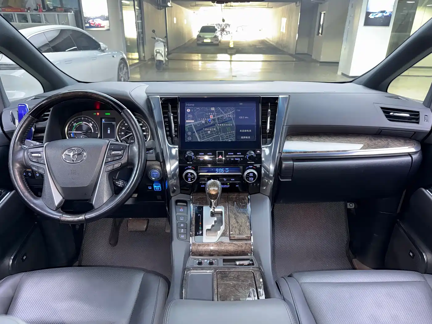Toyota Alphard 2021 Hybrid 2.5L Premium фото 20