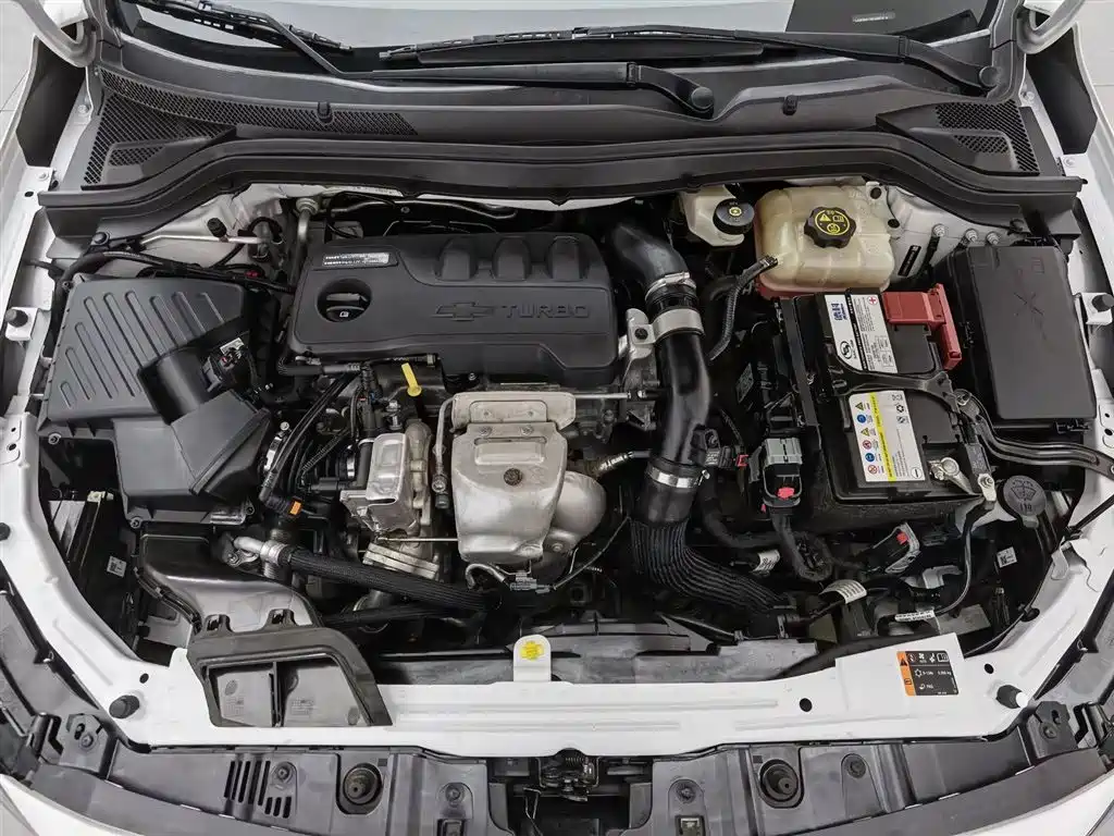 Chevrolet Monza 2022 Mild Hybrid RS 330T Automatic Comfort Edition фото 6