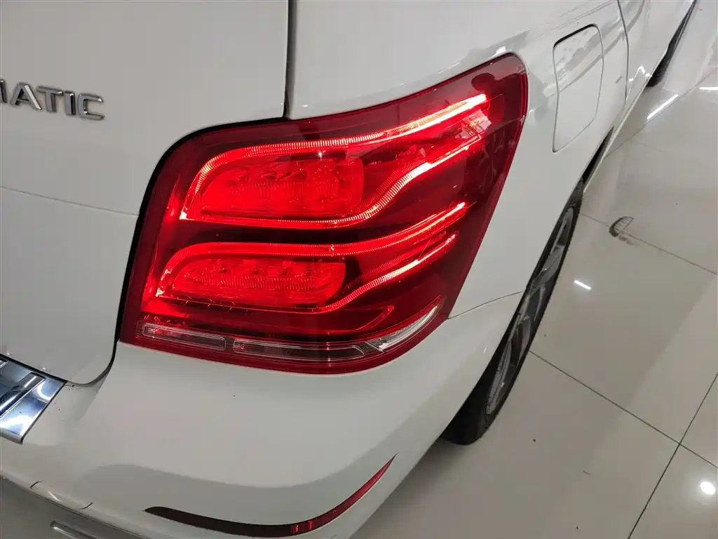 Mercedes-Benz GLK-Class 2013 GLK 300 4MATIC Dynamic Sunroof фото 8