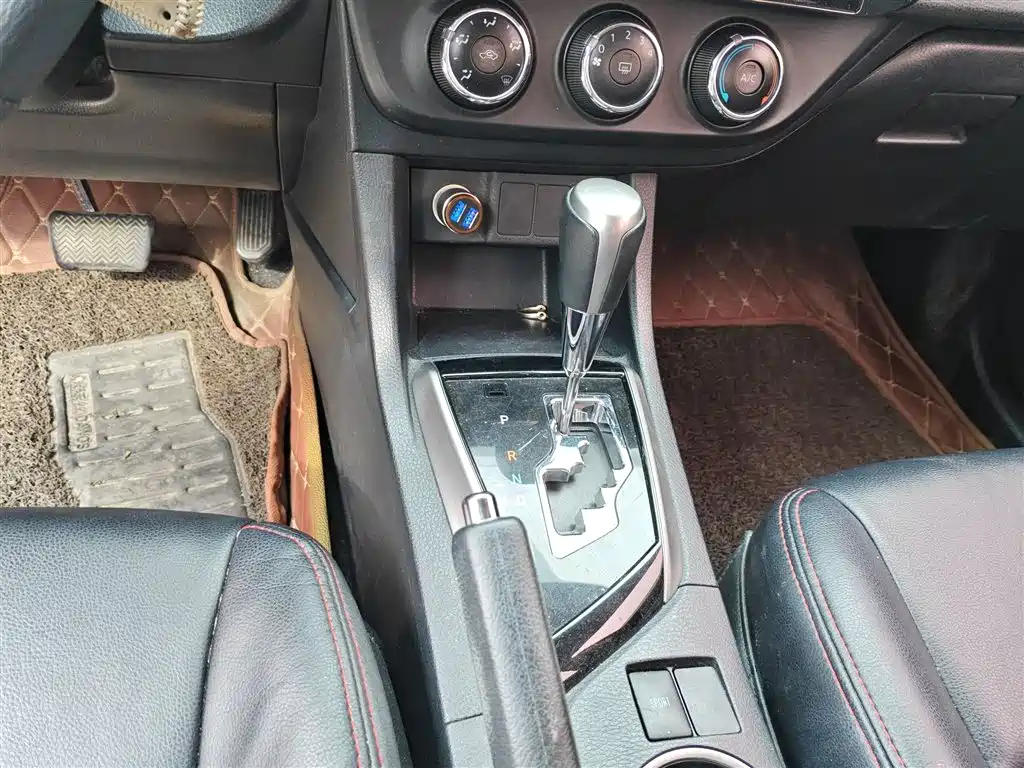 Toyota Levin 2014 1.8GS CVT Elite Edition фото 10