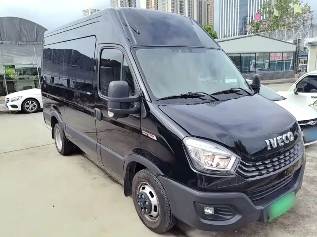 Iveco Daily 2024 2021 3.0T Auto Super Rui Long Wheelbase Short Suspension High Roof Manual Door F1C