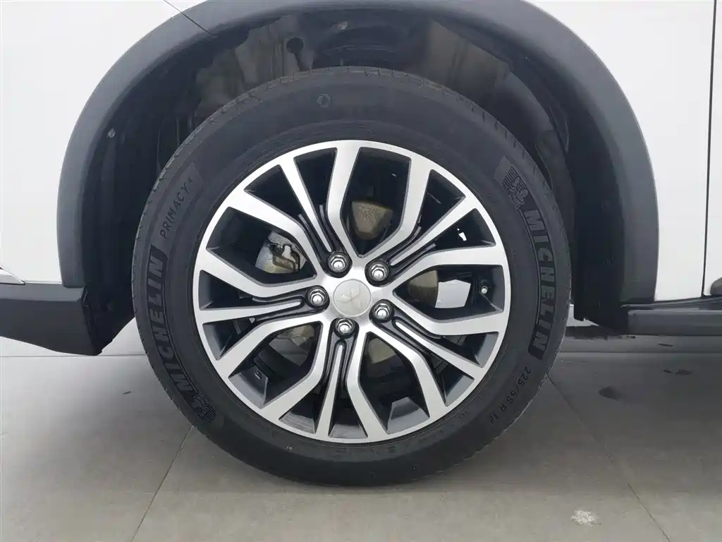 Mitsubishi Outlander 2018 2.4L 4WD Luxury Edition 7-seater фото 17