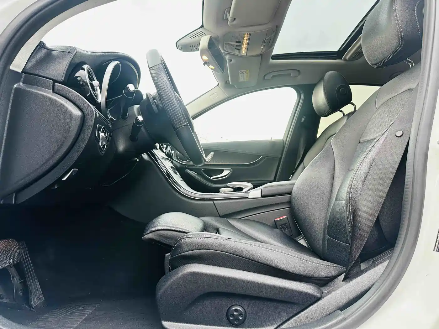 Mercedes-Benz C-Class 2015 Facelift C 180 L Sport фото 10