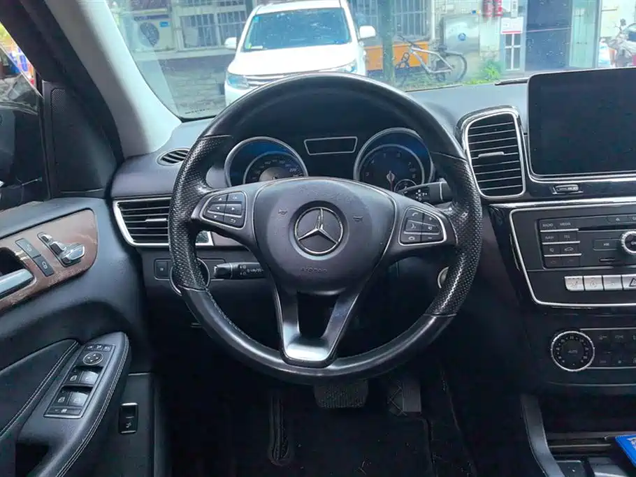 Mercedes-Benz GLE 2017 GLE 320 4MATIC Dynamic фото 15