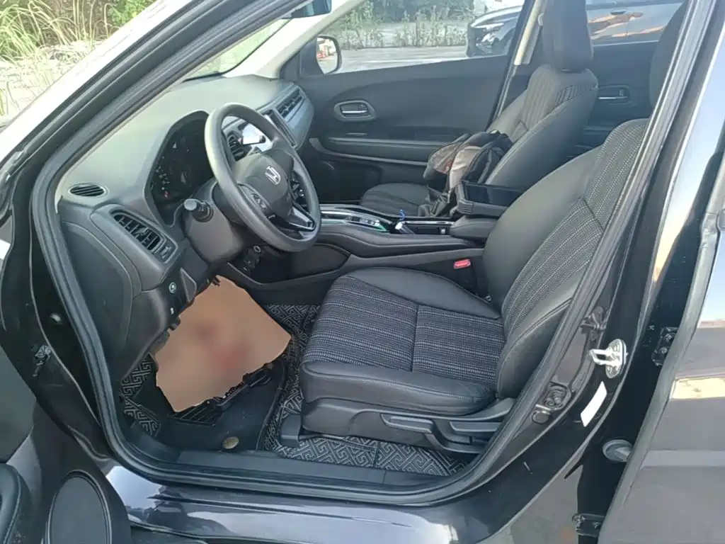 Photo 15 - Honda Vezel