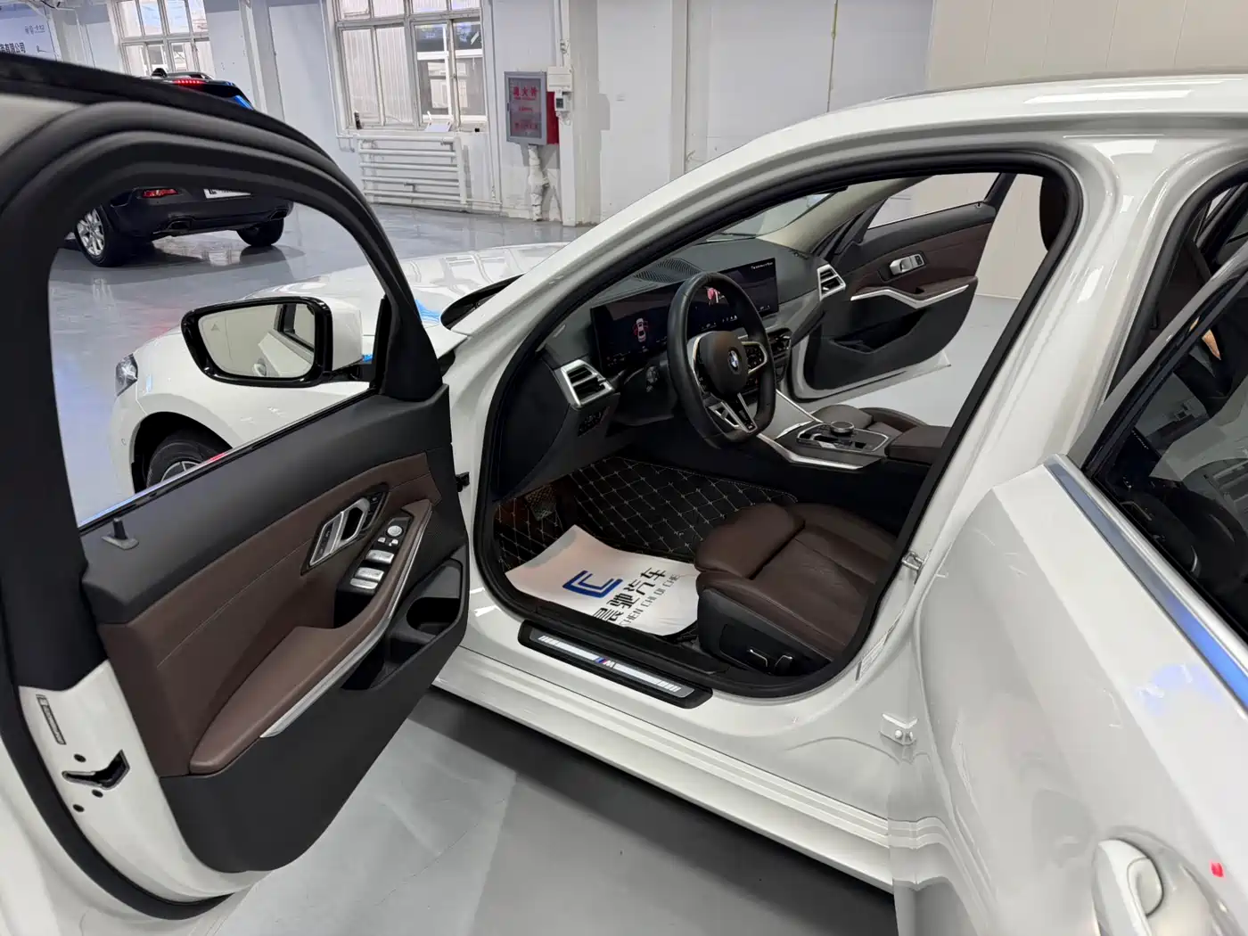 BMW 3-SERIES