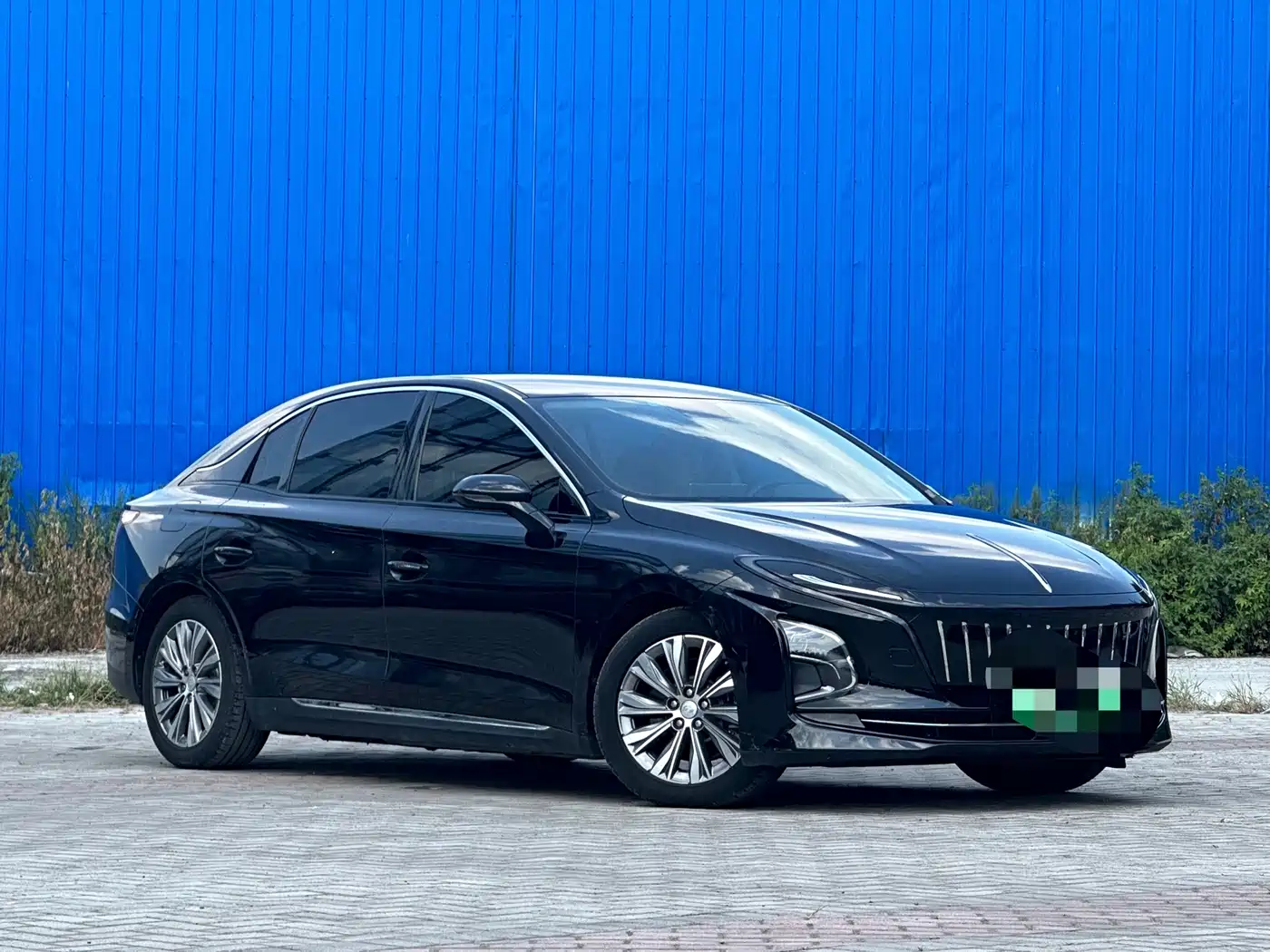 Hongqi E-QM5 2025 2024 Model 610km PLUS