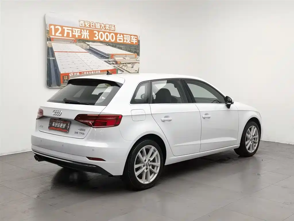Audi A3 2019 Sportback 35 TFSI Progressive China VI фото 2
