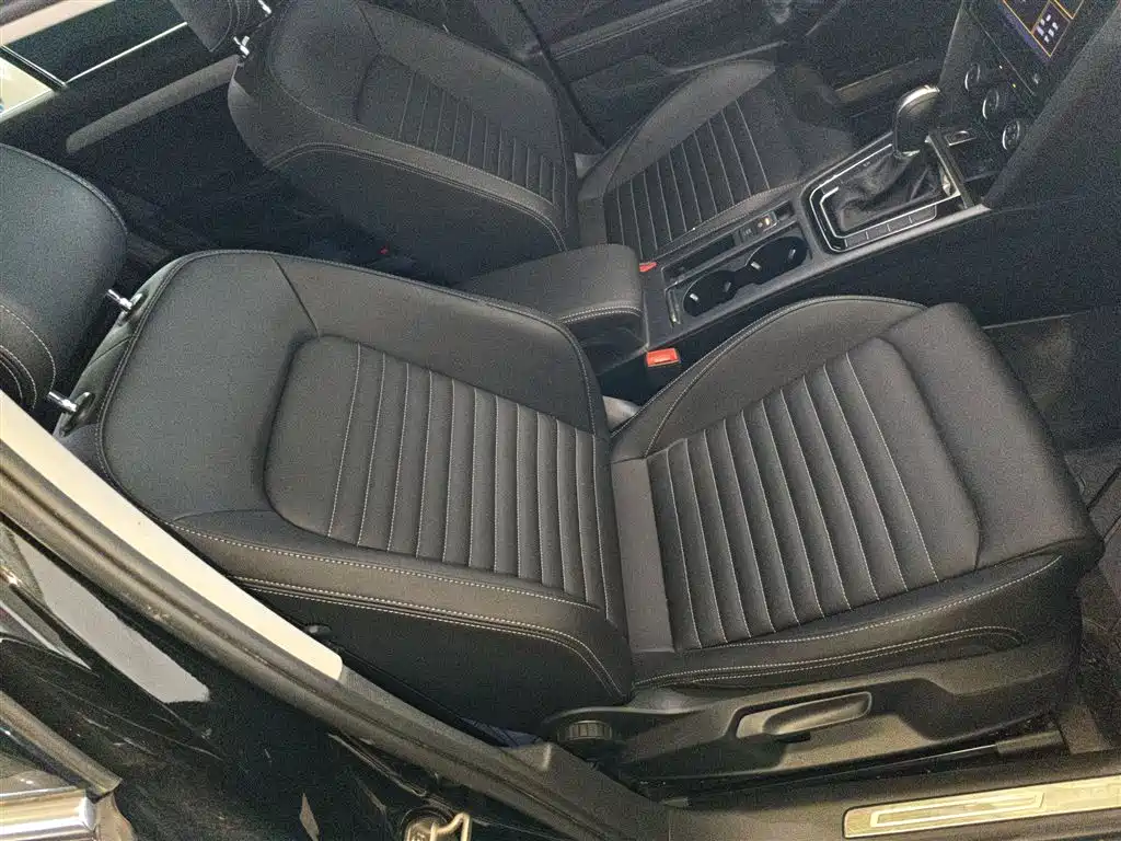 Volkswagen Magotan 2025 Popular Edition 280TSI DSG Comfort фото 20