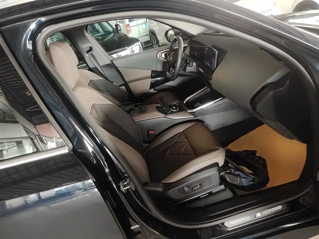 BMW X3 2025 xDrive30L Premium M Sport Package фото 20