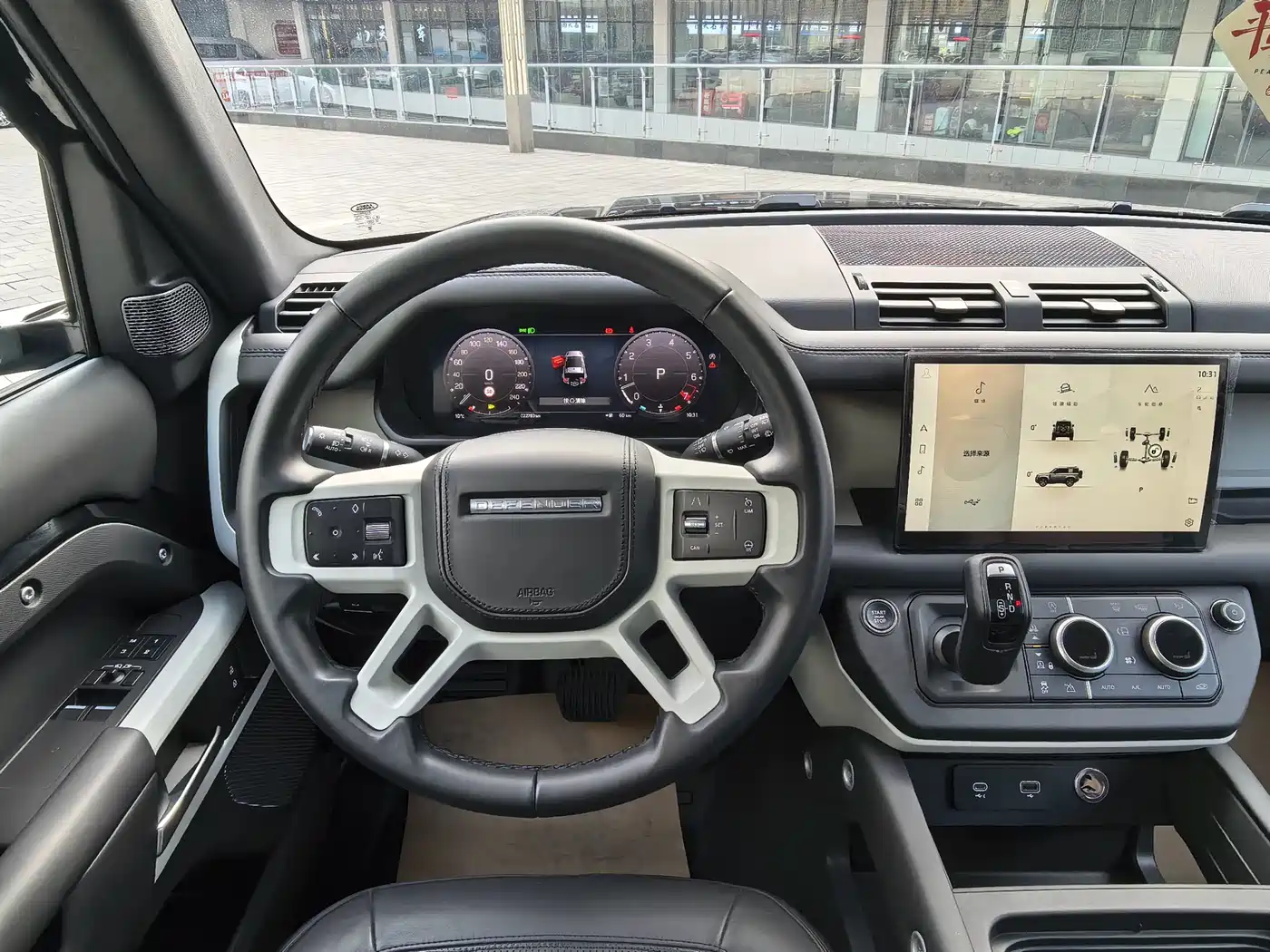 Land Rover Defender 2022 Model 90 3.0T P400 XS фото 13