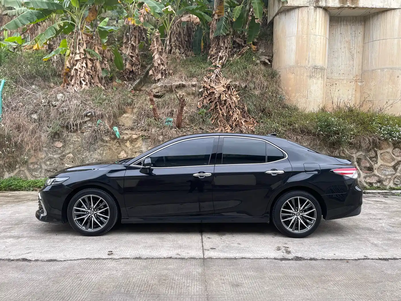 Toyota Camry 2021 2.5G Luxury Edition фото 9