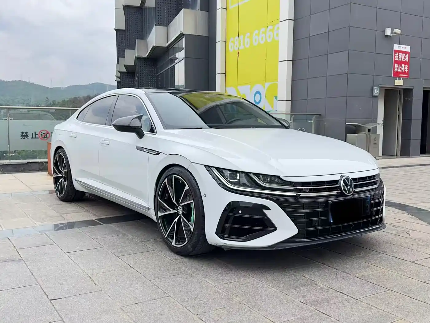 Volkswagen FAW-Volkswagen CC 2021 380TSI Eye-catching Edition фото 3