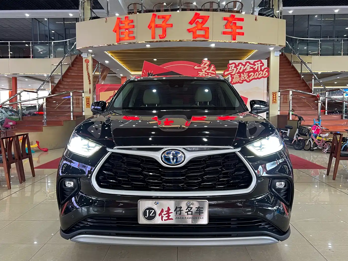 Toyota Highlander 2022 Model Dual Engine 2.5L 4WD Premium Edition 7-Seater фото 2