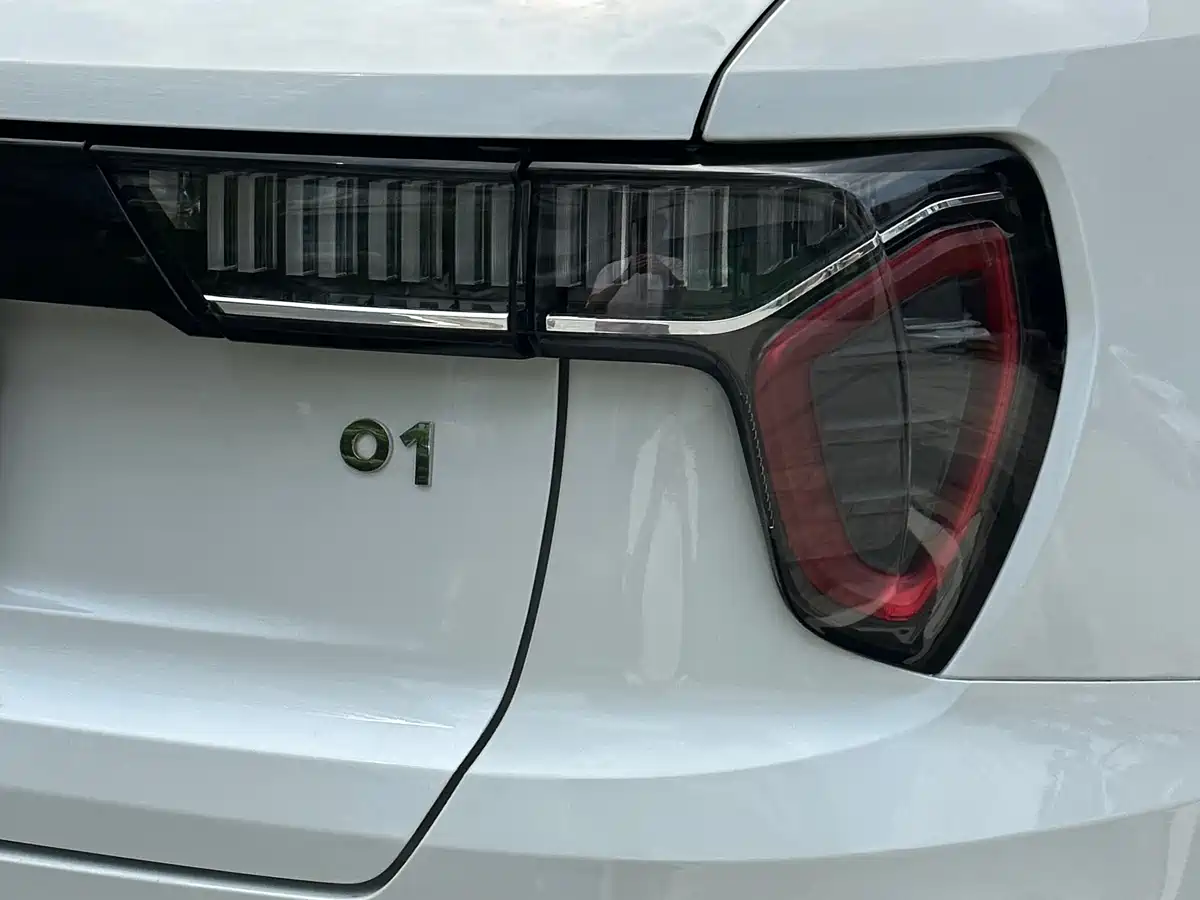 Lynk & Co 01 2021 2.0TD 2WD Pro фото 21