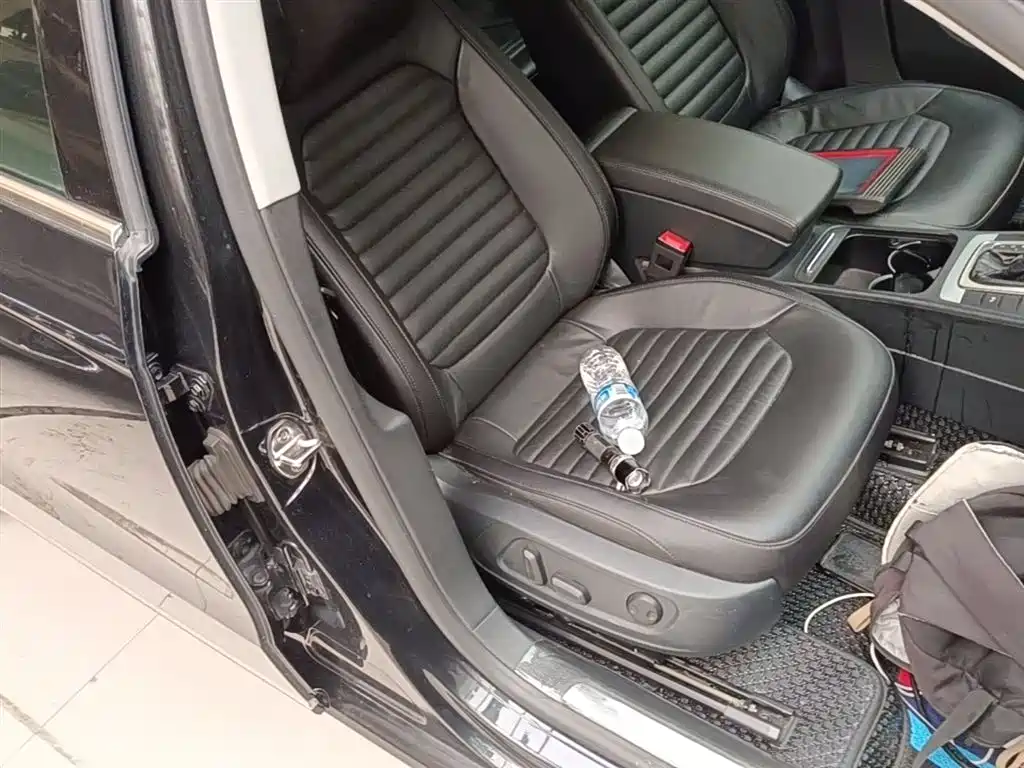 Volkswagen Magotan 2016 1.8TSI Smart Leading фото 25