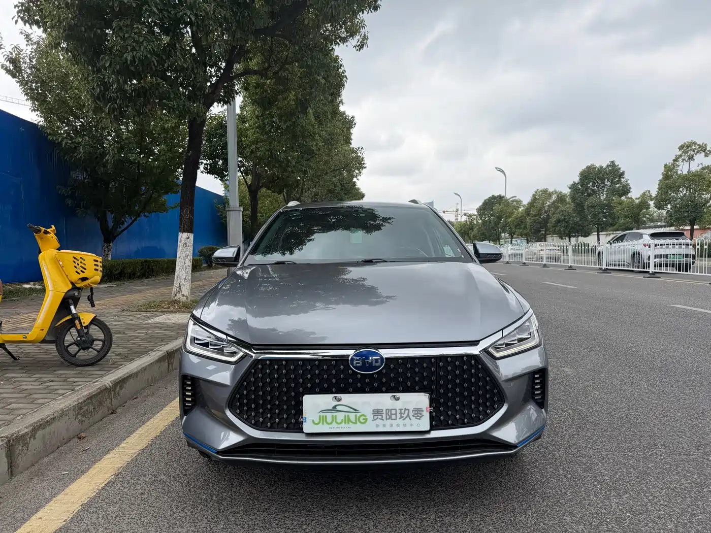 BYD e2 2022 2021 Luxury Edition