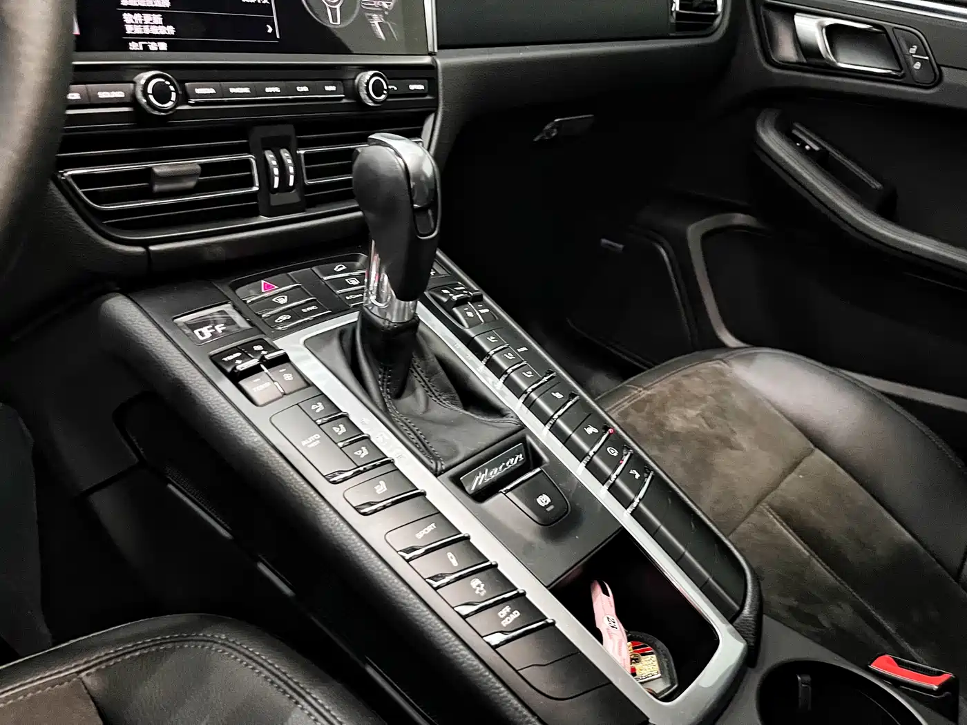 Porsche Macan 2021 Macan 2.0T фото 13