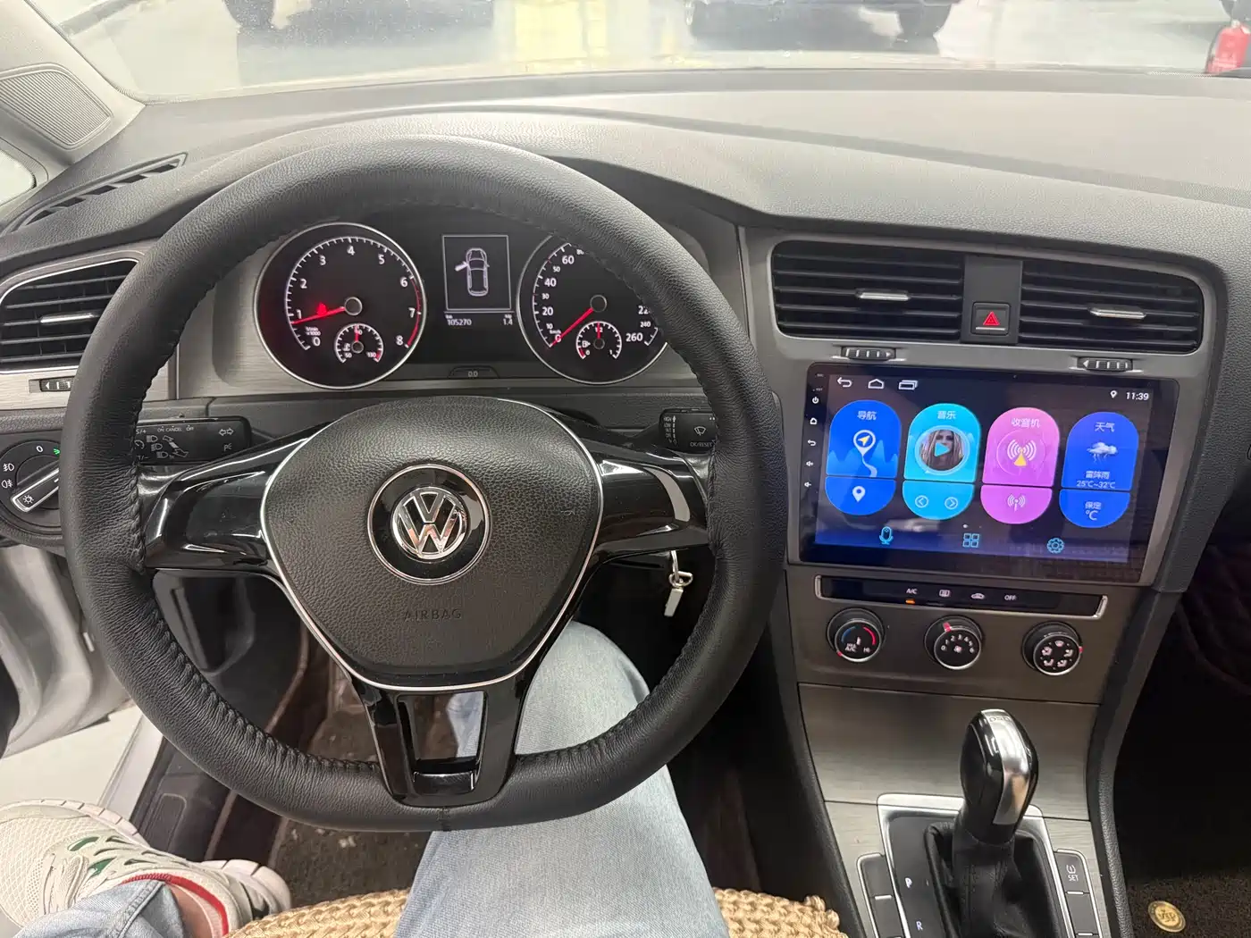 Volkswagen Golf 2015 1.4TSI Automatic Comfort фото 9