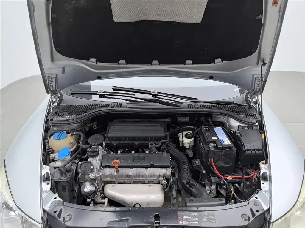 Škoda Octavia 2012 1.6L Manual Yijie Edition фото 6