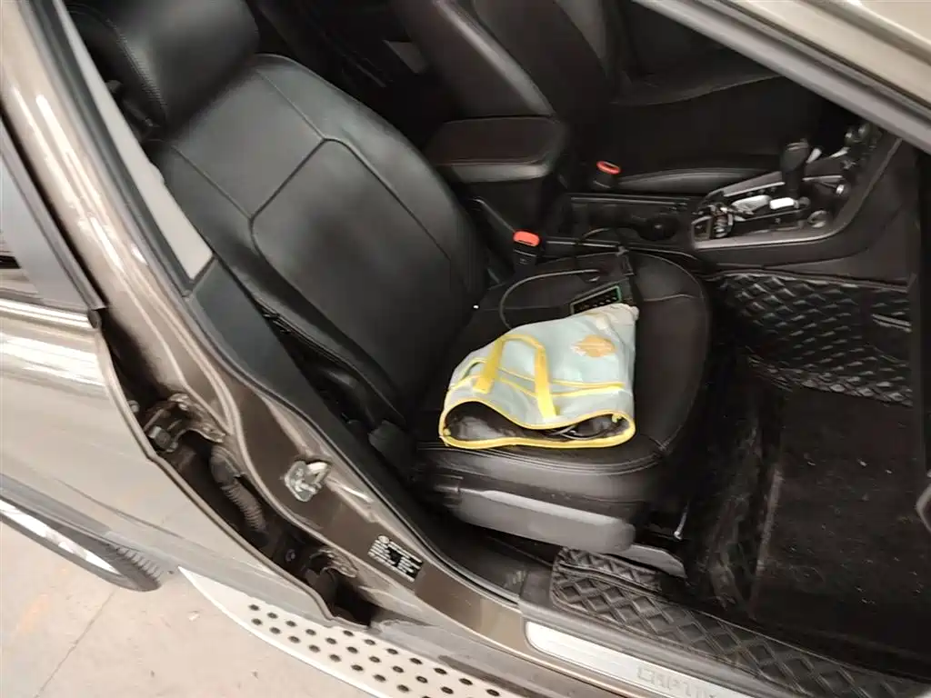 Chevrolet Captiva 2017 2.4L 4WD Flagship Edition 7-Seater фото 25
