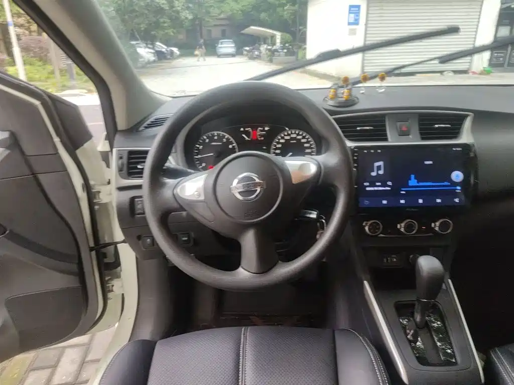 Nissan SYLPHY, миниатюра 3