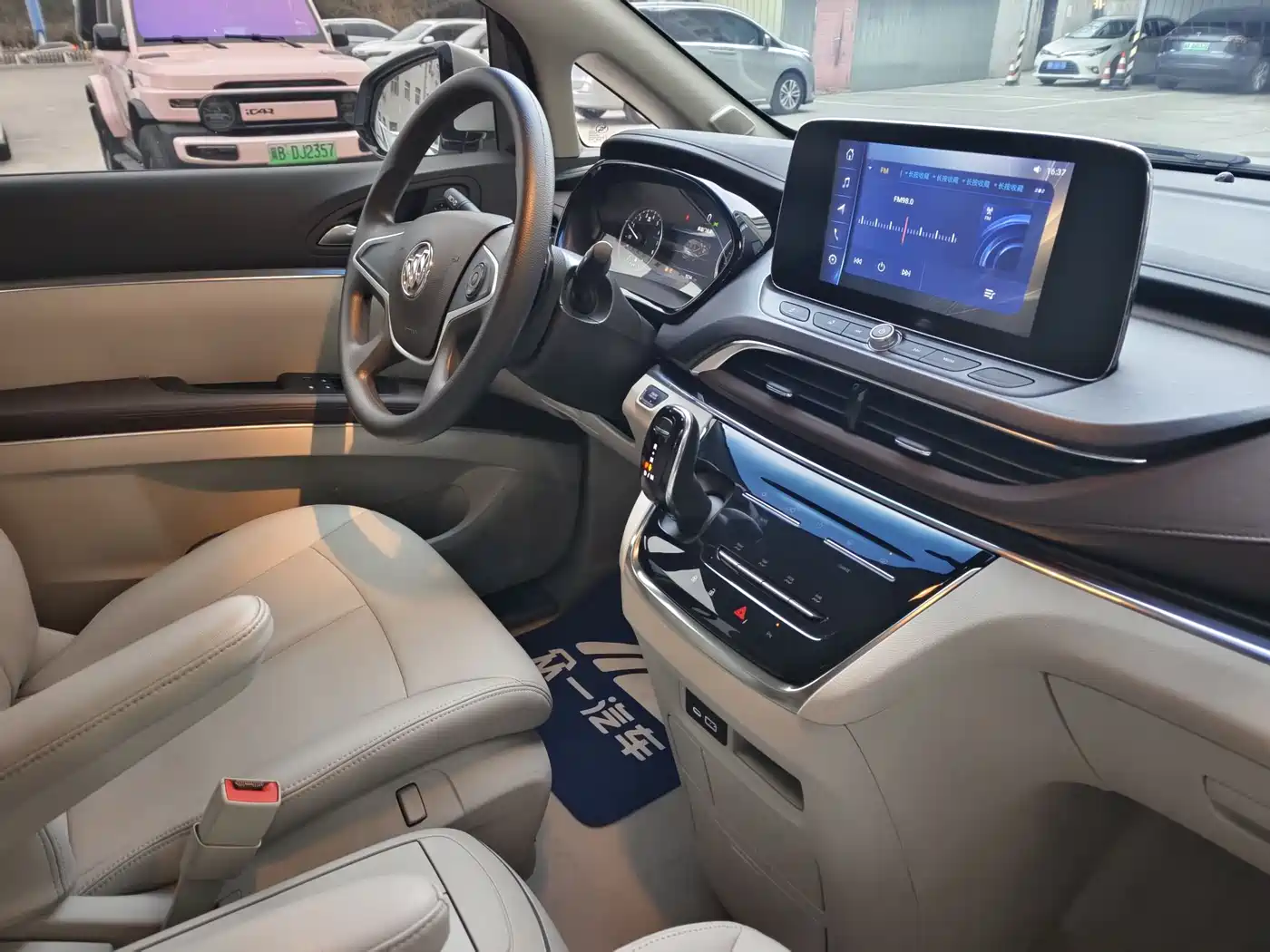 Buick GL8 2023 Model Land Business Class Comfort фото 15