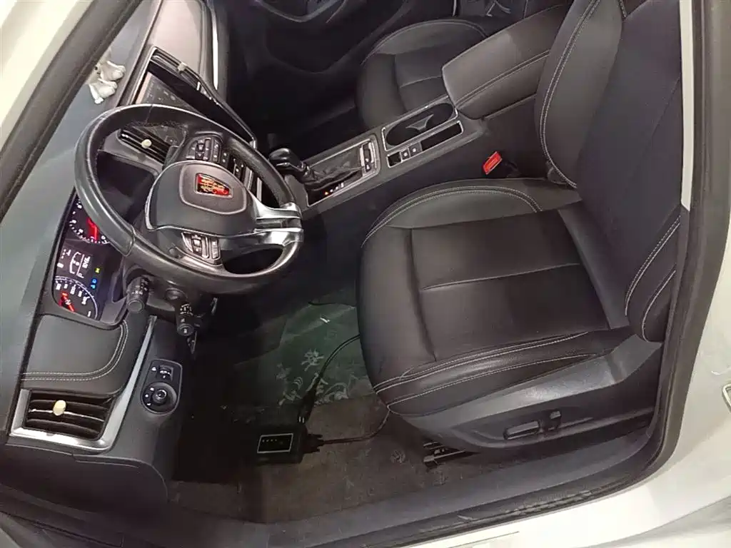 Roewe i6 2018 2018 20T Automatic Internet ZhiXiang Edition