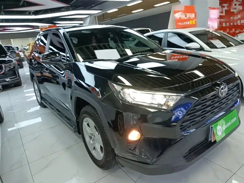 Toyota RAV4 Rongfang 2021 2.0L CVT 2WD Urban фото 4