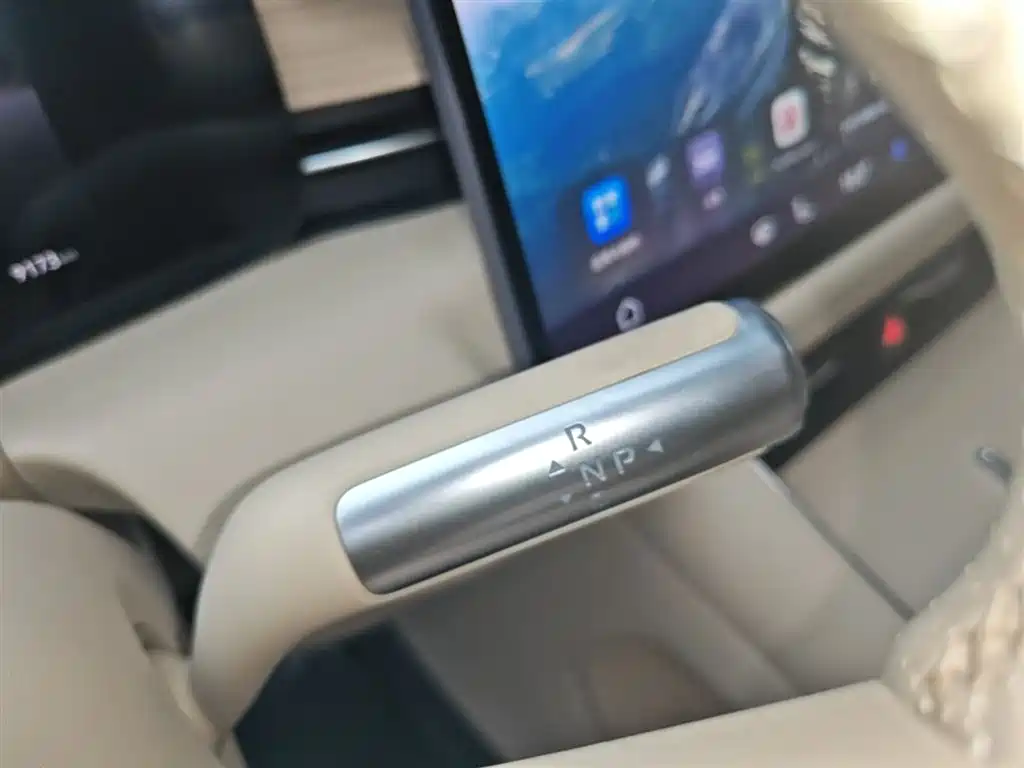 AITO Wenjie AITO M5 2025 Extended Range Ultra AWD фото 14