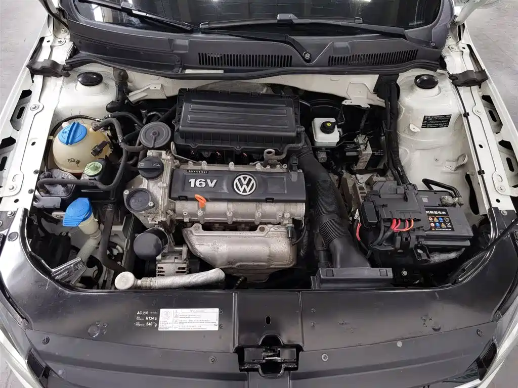 Volkswagen Bora 2015 Quality Edition 1.6L Automatic Comfort фото 6