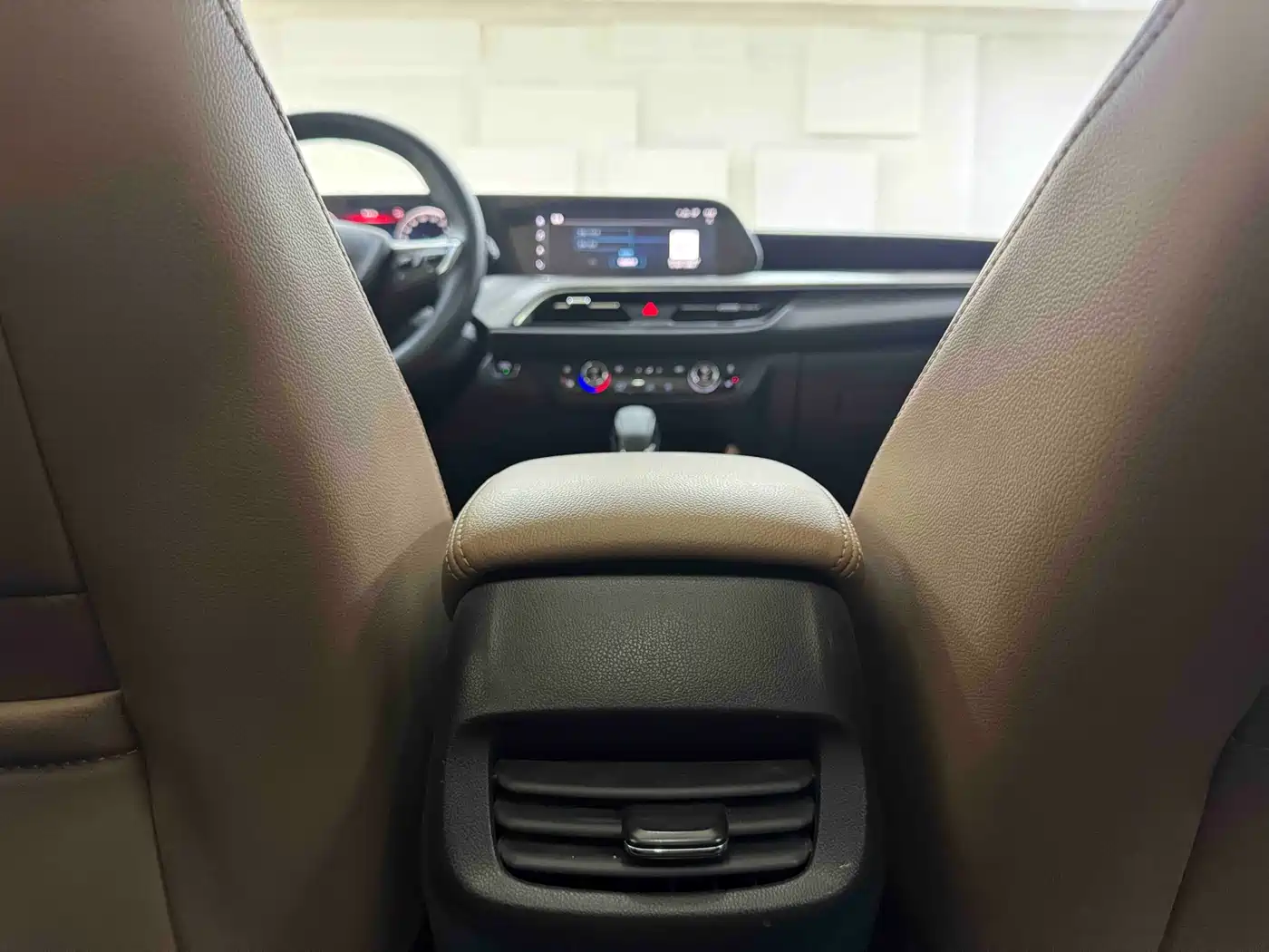 Buick GL6 2021 323T Mild Hybrid Connected Luxury фото 18