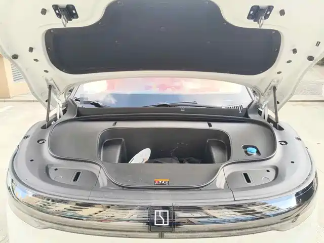 ZEEKR 7X 2025 Model 75kWh RWD Smart Driving Edition — фото 3