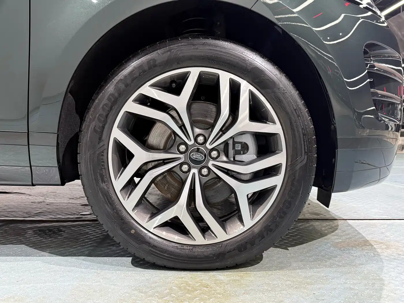 Land Rover Range Rover Evoque 2026 Range Rover Evoque L SE фото 18