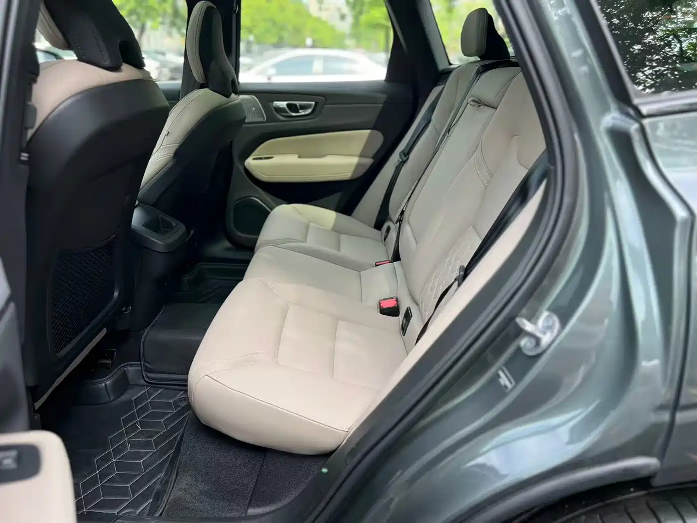 Volvo XC60 2025 2026 B5 AWD Zhiyuan Sport Edition